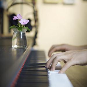 国模女同拉拉图片欣赏
